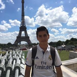 Meet your Posher, Alejandro